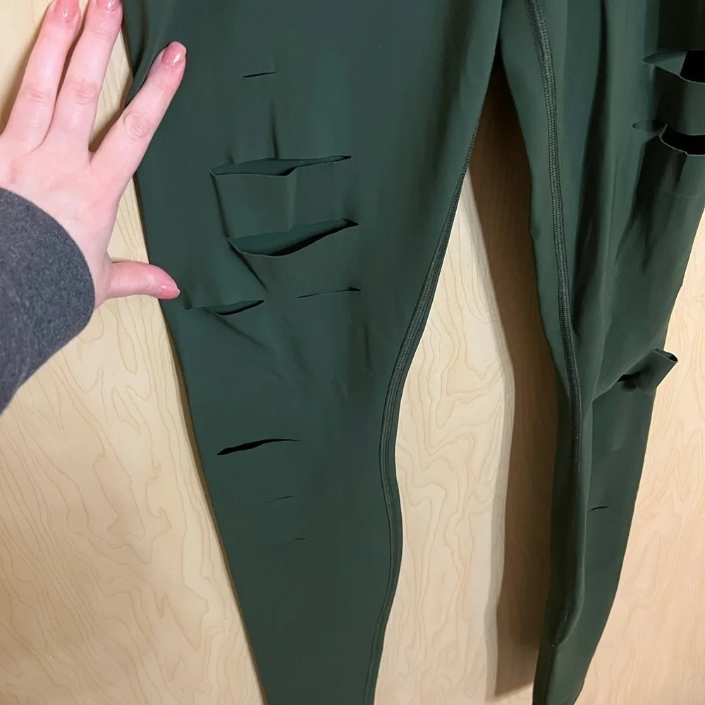Alo Yoga High Ripped Warrior Leggings